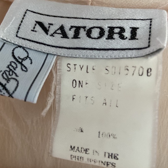 VNTG NATORI-Designer SAKS FITH AVENUE-Camisole - Picture 3 of 6